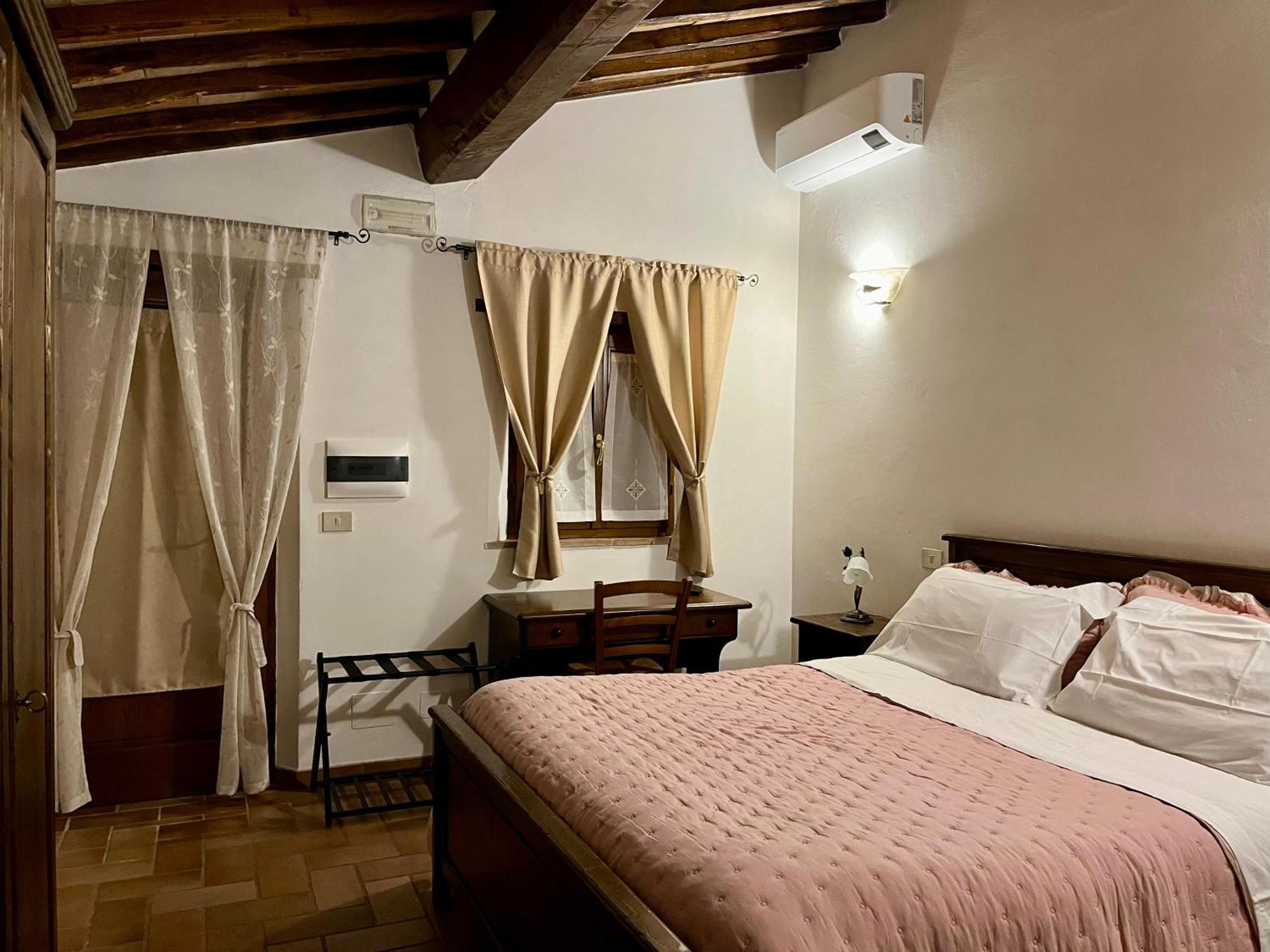 Agriturismo Le Querciole In Val D'Orcia Bagno Vignoni Pokój zdjęcie